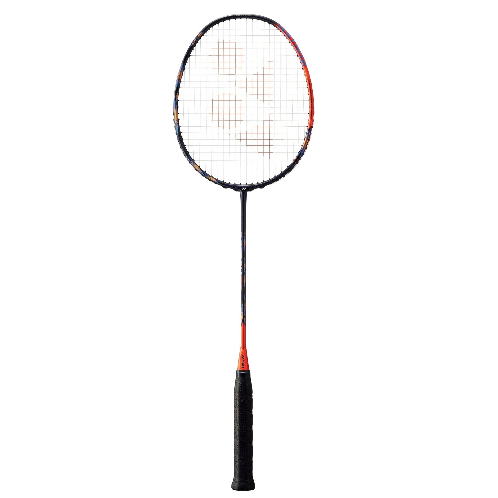 Se Yonex Astrox 77 Pro hos Badmintonshoppen.dk